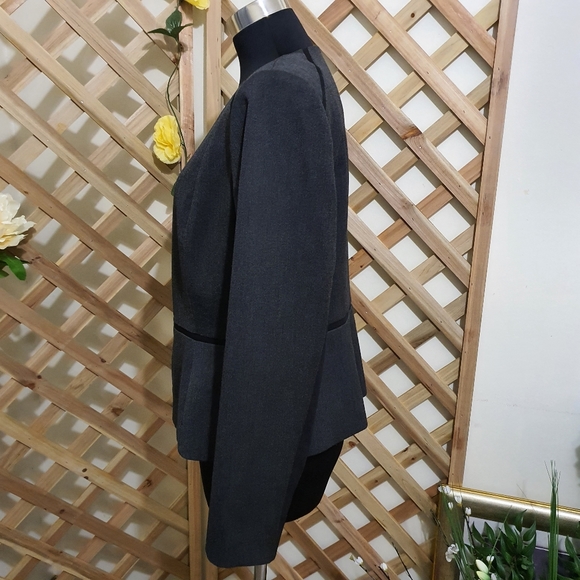 CALVIN KLEIN Zipper Detail Jacket (New NO tag) - Picture 10 of 14